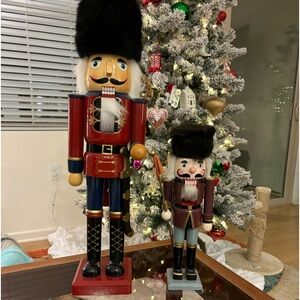 Set of two vintage nutcracker’s!